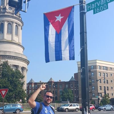 Cubano 100% Esposo, Padre y amigo. Diplomático de la Revolución cubana