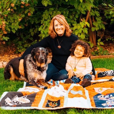 Sr Manager, Technology Partners for Unanet. Football fan to the core...go Clones and Broncos!! Momma of Elsa and Ollie.