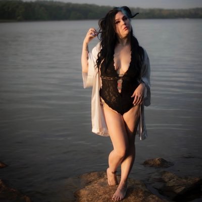 lilithnightfare's profile picture. https://t.co/LomMSJ53RR