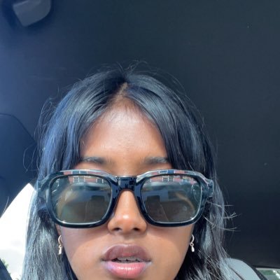 itsvyshaly's profile picture. 