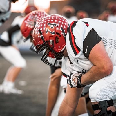 drakeross_'s profile picture. Wofford 27’ | 6’3 | 291 | OL