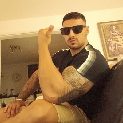DarelGonzlez2's profile picture. Top sesions 👊💪🐕‍🦺🦶11 ,44🤑 Skype  Watsapp  👖  👞
 snapchat. 💲PayPal 💲Revolut 💲Bizum💲💲wise🎯😈 https://t.co/IiwWbhT34K