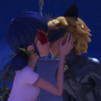 #LADYBUG: chat noir no! you’re completely crazy… @chatnoirswink | she/her | certified marichat stan