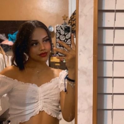 Brisa18_'s profile picture. 