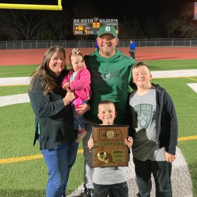 Catholic, Husband, Father, Teacher, Football Coach #BLESSED @Football_DeSoto