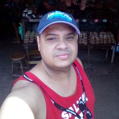 Bacharel em Ciências Contábeis CEUMA, Bacharel em Direito CEUMA. Contador. Advogado OAB/MA 13.420.
