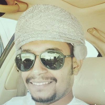 إذا بلغت القمة فوجه نظرك إلى السفح لترى من عاونك فى الصعود إليها ، وانظر إلى السماء ليثبت الله أقدامك عليها.🌺