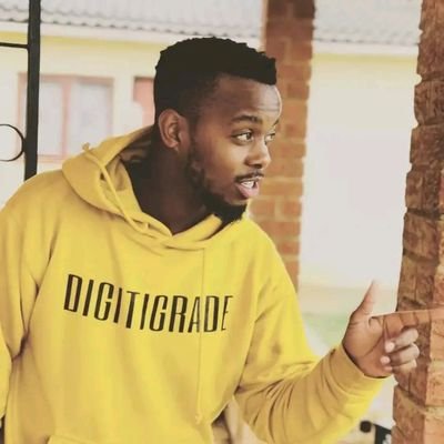 MJ7Siphesihle's profile picture. The Future.