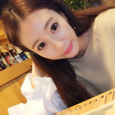 I am a person who likes to make friends. I am looking for a serious gentleman. Is that you? You can contact me.