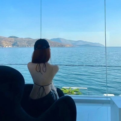 parkhsgdfl's profile picture. Shopper no resistance to food lonely traveler