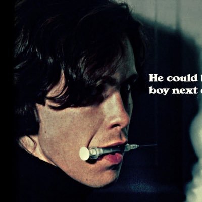 VampMartinPGH's profile picture. give the anarchist a cigarette 🇵🇸