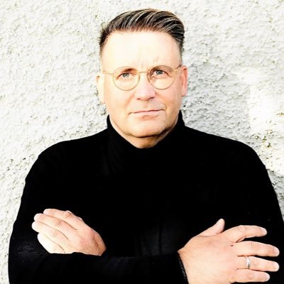 s_elmshaeuser's profile picture. Mensch. Berater. Stratege. Coach. Sparringspartner.