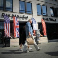 DIE MAUER | THE WALL(@diemauerthewall) 's Twitter Profileg