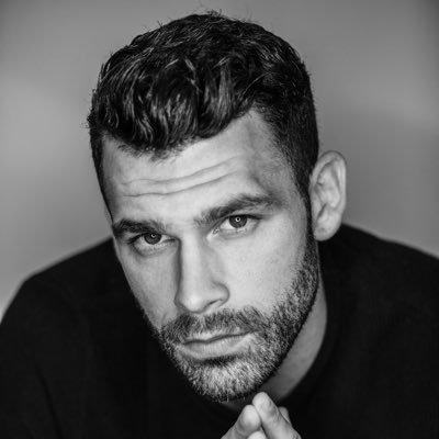 Stths3's profile picture. winner of survivor2022 🏆