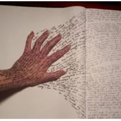 Aescritoraofc's profile picture. À mão ou digitando, escrever pra descrever, expressar,comunicar, registrar, poetizar, informar... Escrever pra VIVER! ✍🏼🥰