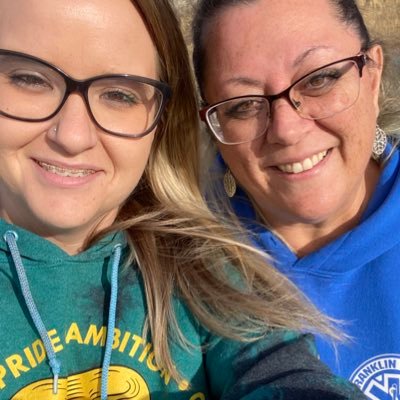 dsanderson356's profile picture. 🌴30  Love to read, travel, Horror (Halloween) Movies and The Ocean🌴