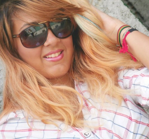 Filha de Deus, namorada do @yuritorres_ e fã do grande @luansantana .