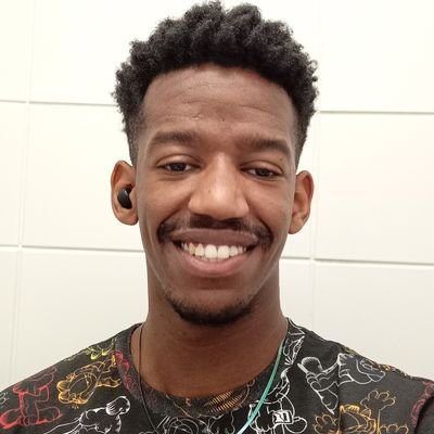 “acho que não sei quem sou... só sei do que não gosto” /
“Sou apenas um rapaz latinoamericano sem 💸 no 🏦, sem parentes importantes e vindo do interior”🎶🎙🎶