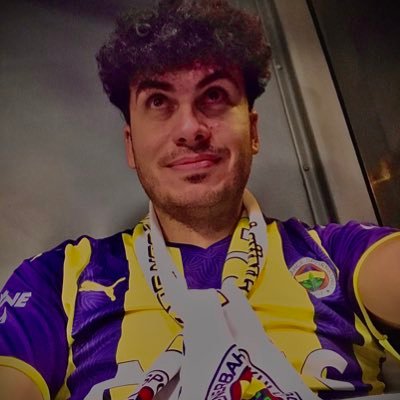 nalsanidya's profile picture. Fenerbahçe💛💙 Yaşamak bir ağaç gibi tek ve hür ve bir orman gibi kardeşçesine(Nazım HİKMET)🌿 Eski köye yeni adet çıkarmak lazım.