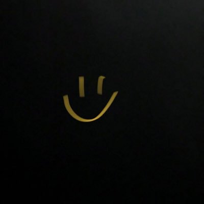 ikouluu's profile picture. Ooooo