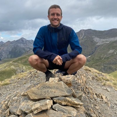 ignacioarilla's profile picture. Profesor de Francés🇫🇷 📚Doctorando en lingüística francesa @uned. Interesado en el análisis del discurso político en RRSS.