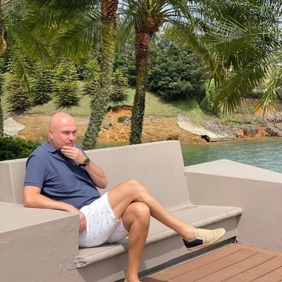 estrada_bello's profile picture. No autorizo que mi cuenta en Twitter tenga restricciones  de ninguna índole