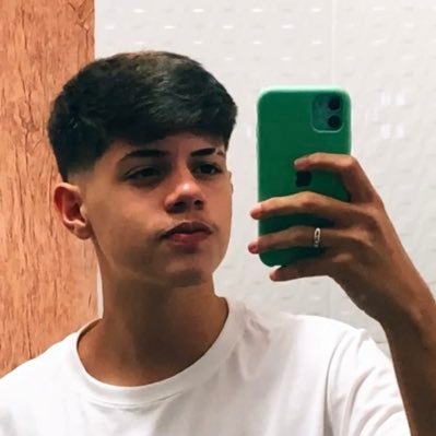 Apaixonado pela Letícia e pelo Flamengo  🏄🏼‍♂️
