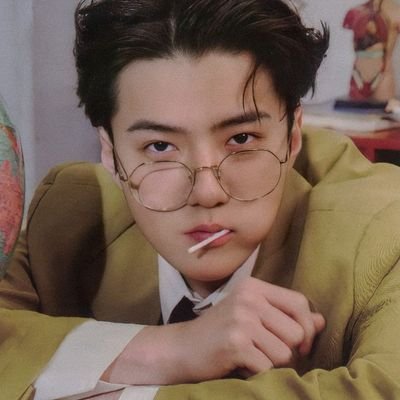 posting random rants, pics, and vids about kdramas and kpop that no one asks for. sometimes i translate too • kai's bucket list 🐻⬇️