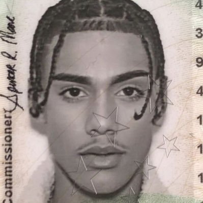 VeronicaVivyy's profile picture. 