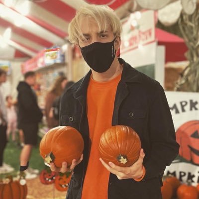 Benbo_'s profile picture. arachno-communist | @spacecase013