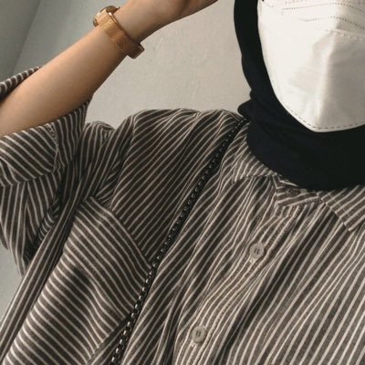 nadyneanakkost's profile picture. Diri kadang butuh ruang sendiri