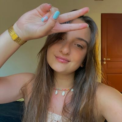 laura_cn1's profile picture. 