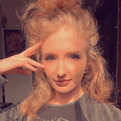 Hi, I’m Luna /👻:l_lumus/TikTok: lunalumuss/OF link: https://t.co/YqOLfCDv21 /CashApp: $threatlevel12