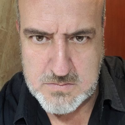 enry001's profile picture. Columnista: https://t.co/kvRfSwZ6qM & https://t.co/7xPSekE0OB Melómano, amante del arte y la lectura, Diseñador Industrial. MD gestión y diseño del producto 🇲🇽
