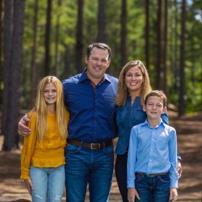 Proven business leader. Consistent conservative. Dad. Husband. Believer. Lieutenant Governor of the great state of Georgia.