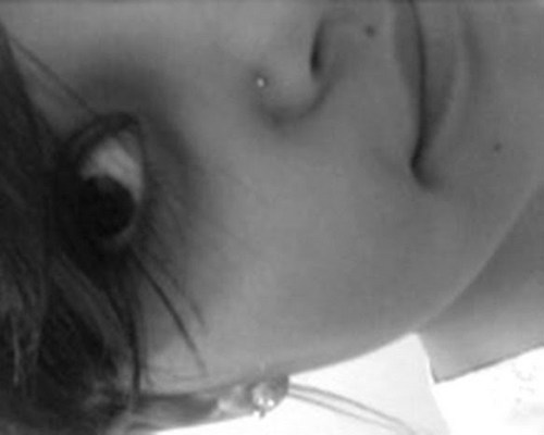 Ser aquilo que sou .Escolher aquilo que quero.Nao ver vergonha de ser feliz .Correr atras de tudo que me faz bem .Amar quem me ama .Viver intensamente o Hoje :)