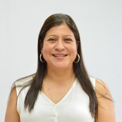 Directora Ejecutiva de @fgk_sv | Directora General de @Oportunidad_FGK | Impulsando la educación de la juventud salvadoreña 🇸🇻📚