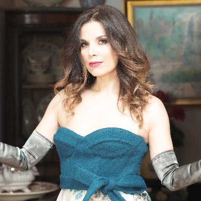 Greek inernational singer & songwriter
Collabs: @MarioFrangoulis, @_GigiDAlessio_
New international single out now!
Link below: