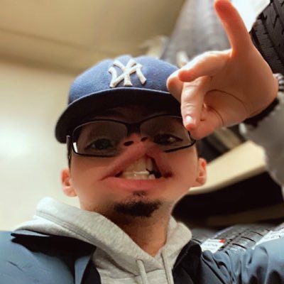 Whit3Boy_Weber's profile picture. ☁️🪐 2004 April and May back to back student of the month