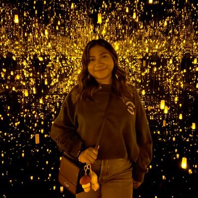 daisyvargas_'s profile picture. Bilingual Teacher 🌸 🍎