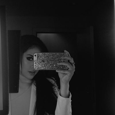 D4RLENTINA's profile picture. 