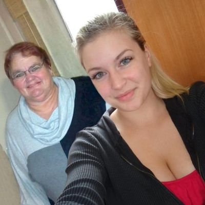 ScottOlivia18's profile picture. 