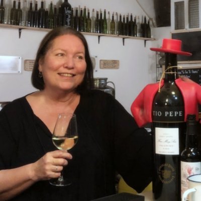 👸🏻 Queen of Tapas™️ 🥂 Sherry Educator 💃🏾 Sevillana since 1993 🍷Unique food & wine experiences ✍🏻 Decanter contributor https://t.co/UQjl2uvKqy