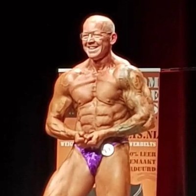 57yo Dutch Navy, father, husband ,bodybuilder