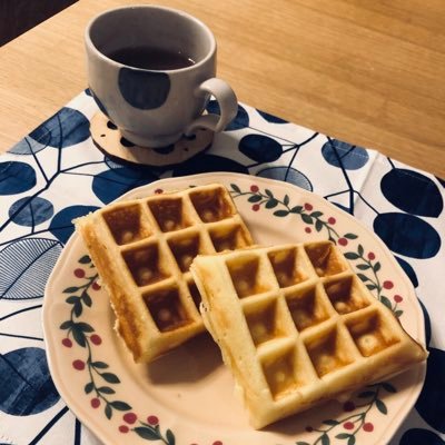 cafe_1105's profile picture. 飲食未経験だけど、カフェ開業を夢みるアラサー女子です。(少女がウソなのバレた！)今はメーカーでOLやってますが、夢を実現するべく日々妄想中。 コンセプトとかメニューを考えるのが大好きです。様々なカフェめぐりをして気づいたことをつぶやいてます。オススメカフェ情報あったらぜひ！