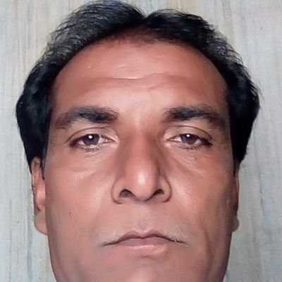 🌴🌴तुम अपनी खामोशी को यूं ही दबाए ना रखना
ना मिले दिल को सुकून तो खुदा को याद कर लेना❤️
