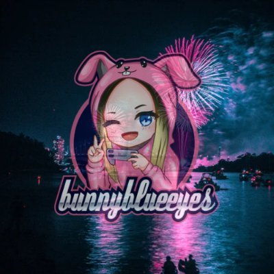 Hey I’m Sarah, Also known as Bunnyblueeyes, twitch affiliate! Duo @mrsightz ❤️