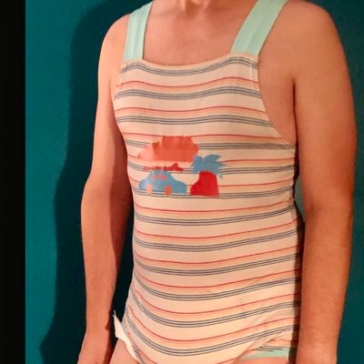 ABDL to the max, Kinky AF, Bi, chill dude looking to make real connections with others. 18+ only.