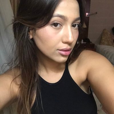 Nesrinehanneshy's profile picture. lawyer, journalist, and artist ✨ 369