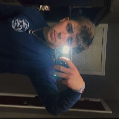 twit_gabee's profile picture. ranch dressing connoisseur